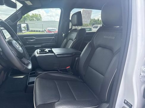Used 2024 RAM 1500 Laramie AWD/4WD image 15