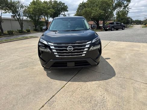 Certified 2025 Nissan Rogue SV AWD/4WD image 19