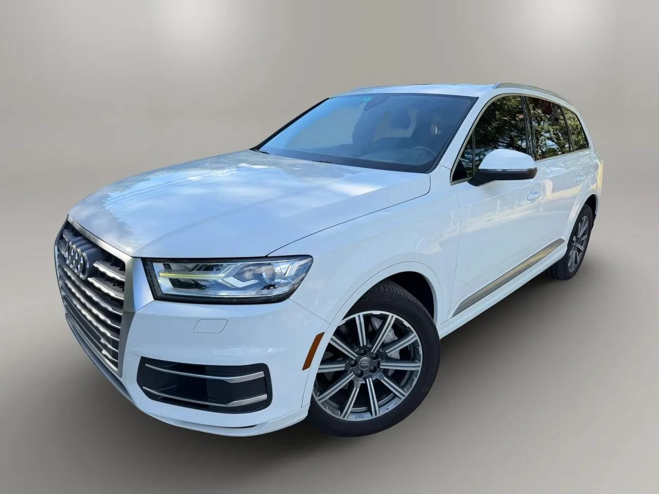 Used 2019 Audi Q7 2.0T Premium AWD/4WD image 11