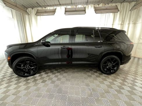 Certified 2024 Chevrolet Traverse RS image 22