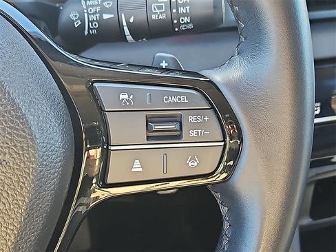 Used 2023 Honda Pilot EX-L image 19