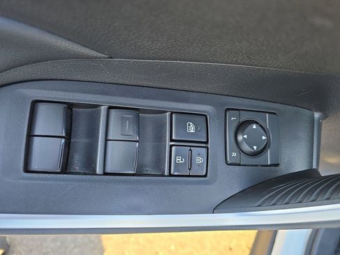 Certified 2025 Toyota RAV4 LE image 29