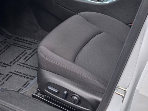 Used 2024 Chevrolet Malibu LT image 19