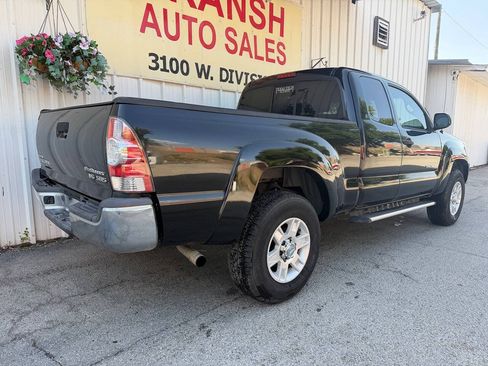 Used 2012 Toyota Tacoma PreRunner w/ SR5 Pkg RWD image 4
