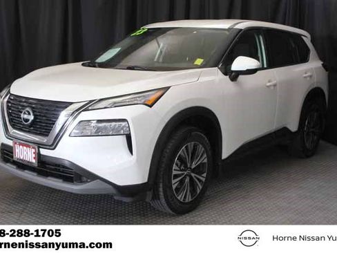 Used 2023 Nissan Rogue SV FWD image 3