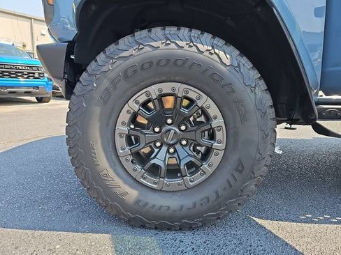 Certified 2025 Ford Bronco Raptor w/ Interior Carbon Fiber Pack AWD/4WD image 34