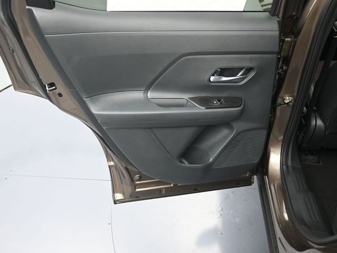 New 2026 Nissan Kicks SR FWD image 20