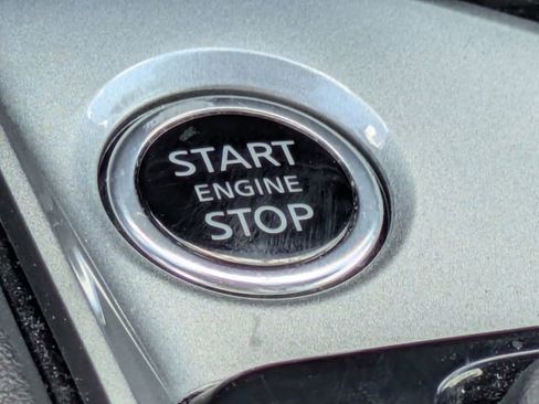 Used 2024 Nissan Altima 2.5 SV FWD image 24