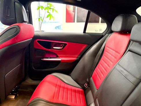 Used 2023 Mercedes-Benz C 300 Sedan image 15