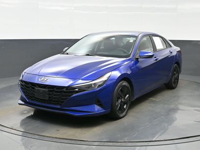 Used 2022 Hyundai Elantra SEL w/ Cargo Package