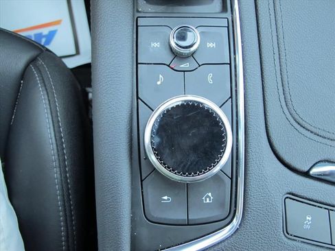 Used 2021 Cadillac XT6 Premium Luxury FWD image 14