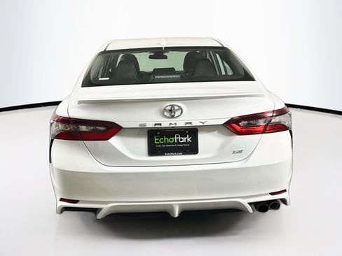 Used 2024 Toyota Camry SE FWD image 7