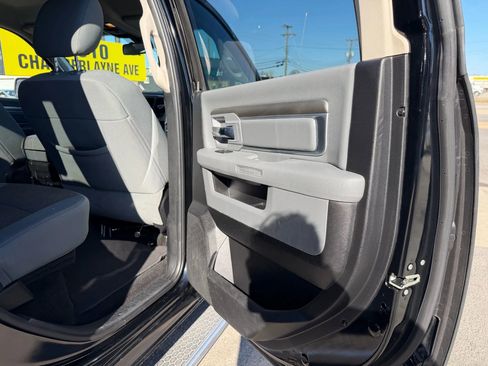 Used 2014 RAM 1500 Big Horn image 9