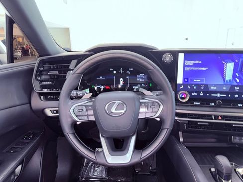 Used 2025 Lexus RX 350 FWD image 18