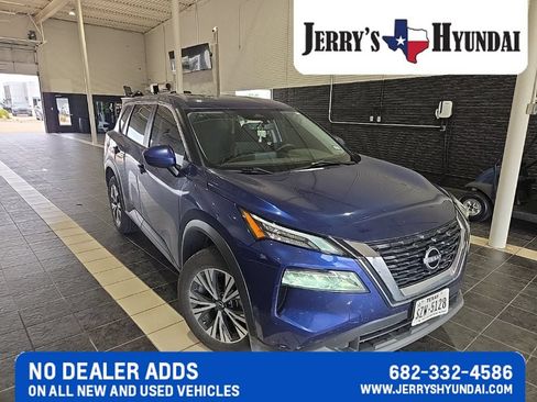 Used 2023 Nissan Rogue SV FWD image 4