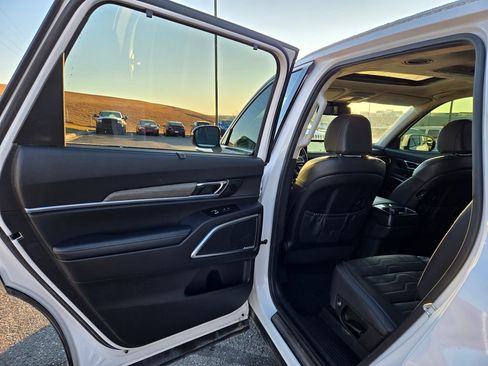 Used 2021 Kia Telluride SX w/ SX Prestige Package image 27