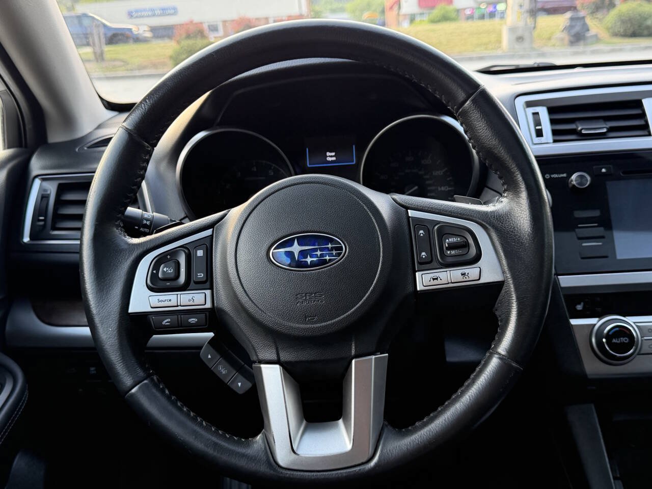Used 2017 Subaru Outback 3.6R Limited AWD/4WD image 12