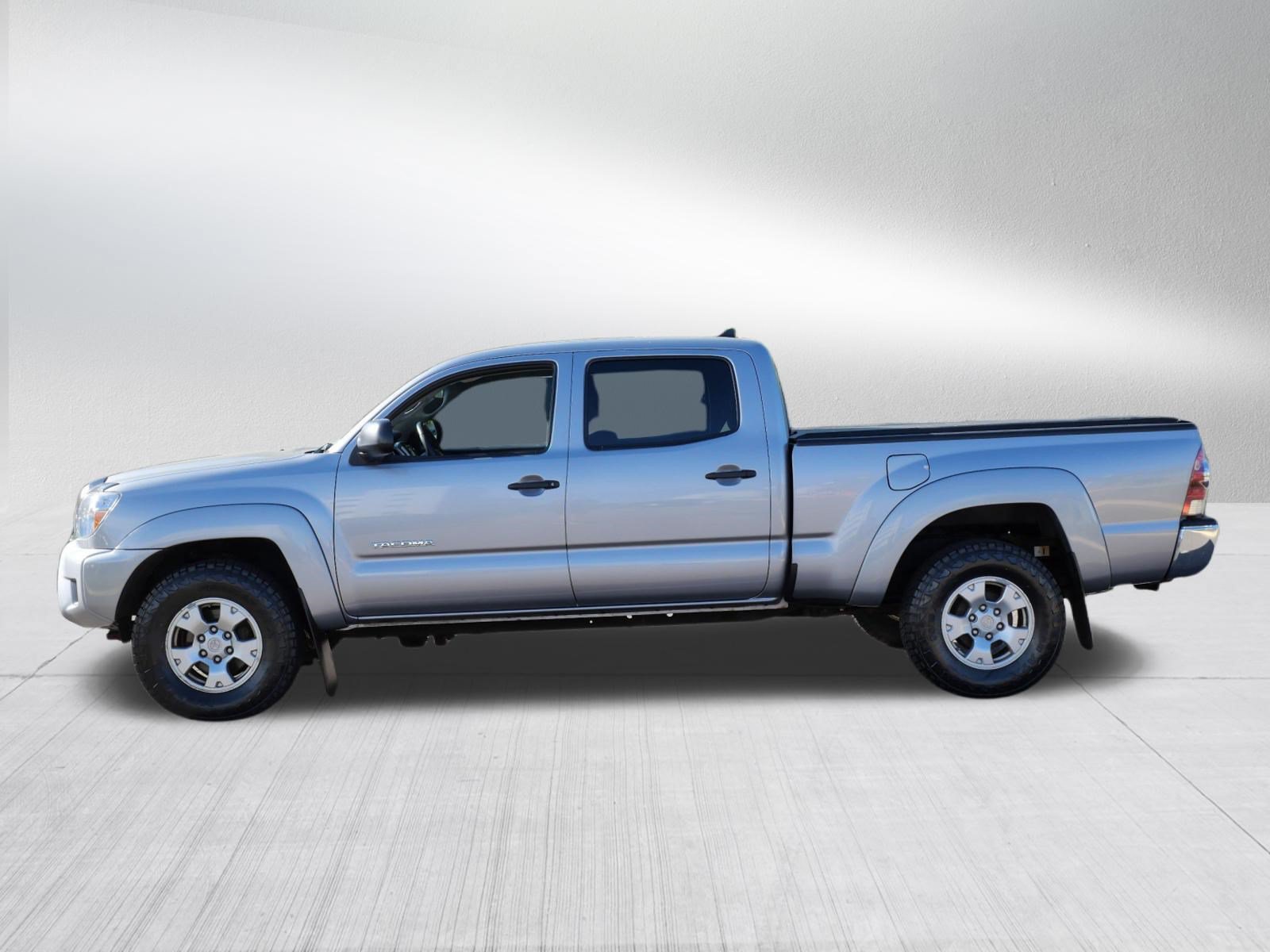 Used 2015 Toyota Tacoma 4x4 Double Cab w/ SR5 Package image 4