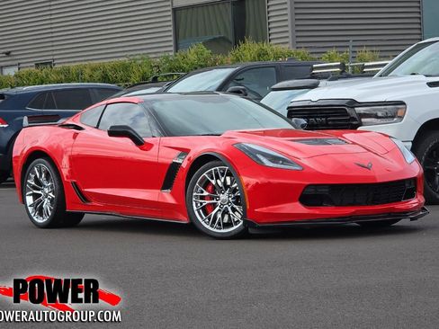 Used 2015 Chevrolet Corvette Z06 w/ 3LZ Preferred Equipment Group RWD image 1