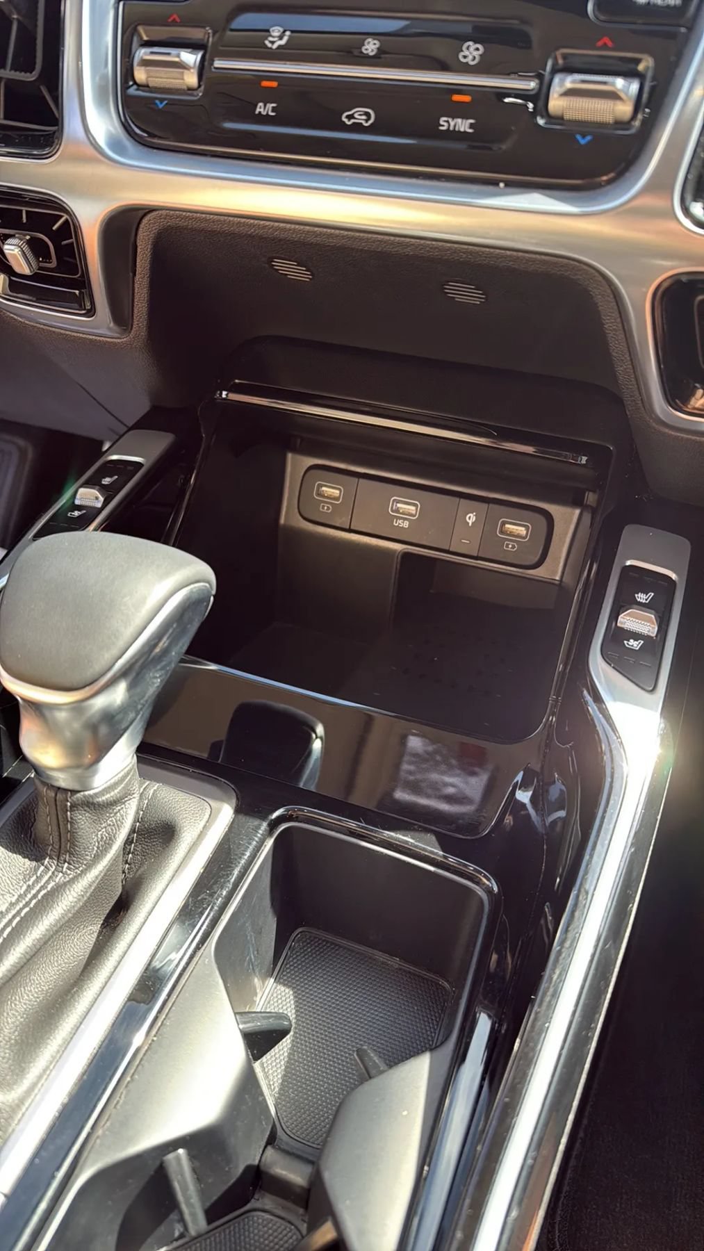 Used 2023 Kia Sorento SX Prestige AWD/4WD image 23