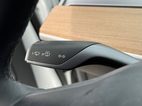 Used 2018 Tesla Model 3 Long Range image 33