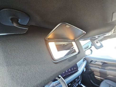 New 2026 Chevrolet Suburban High Country image 51