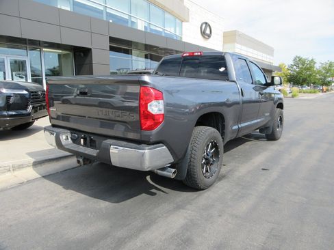 Used 2017 Toyota Tundra SR5 AWD/4WD image 11