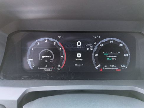 Used 2024 Toyota Tacoma TRD Off-Road AWD/4WD image 15