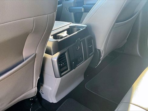 Used 2018 Ford F150 XLT w/ Equipment Group 302A Luxury image 33