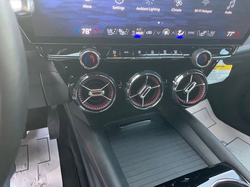 Used 2024 Chevrolet Blazer EV RS image 15