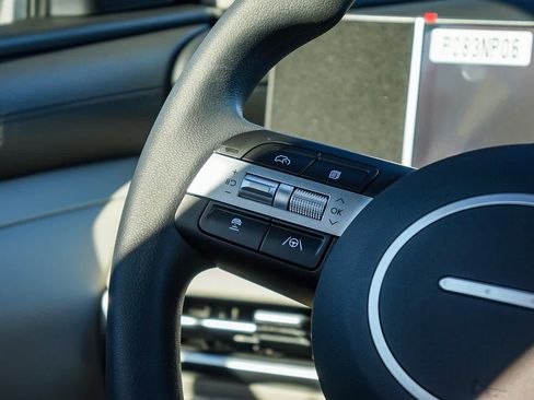 New 2026 Hyundai Tucson SEL image 18