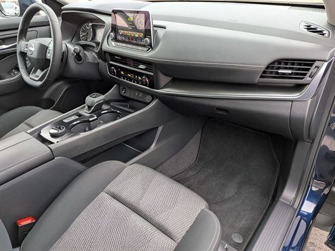 Certified 2026 Nissan Rogue SV AWD/4WD image 27