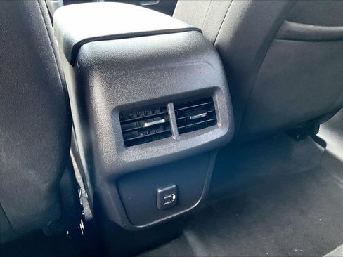Used 2021 Chevrolet Equinox LT AWD/4WD image 12