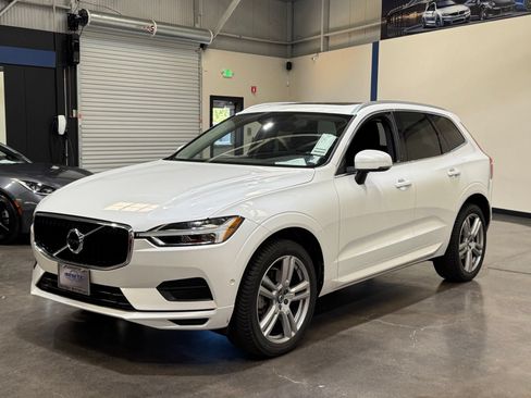 Used 2018 Volvo XC60 T6 Momentum w/ Convenience Package AWD/4WD image 9