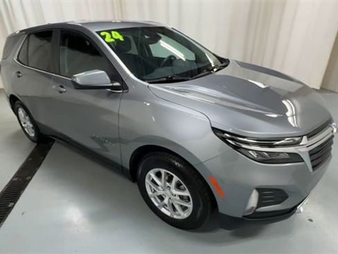 Used 2024 Chevrolet Equinox LT w/ LPO, Floor Liner Package image 2