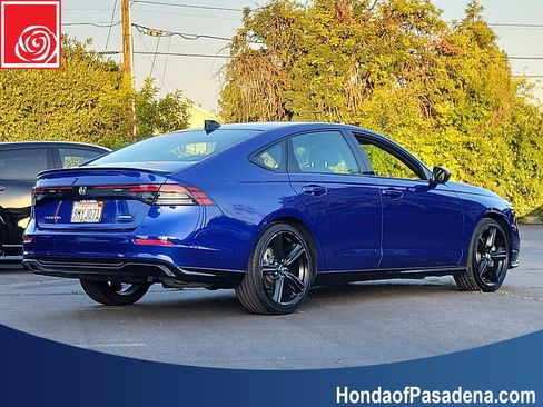 Used 2024 Honda Accord Sport image 2