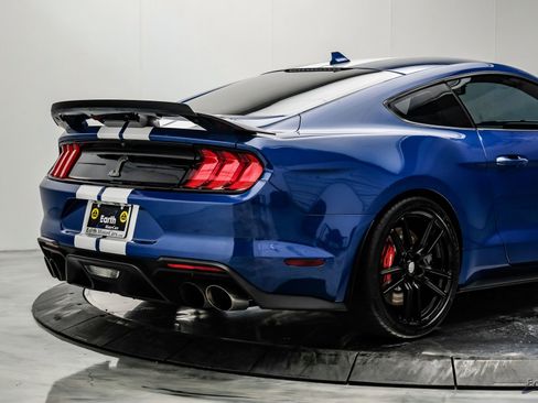 Used 2022 Ford Mustang Shelby GT500 w/ Technology Package image 18