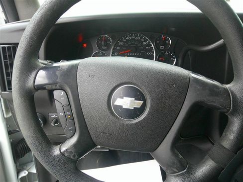 Used 2010 Chevrolet Express 1500 AWD w/ Power Package image 11