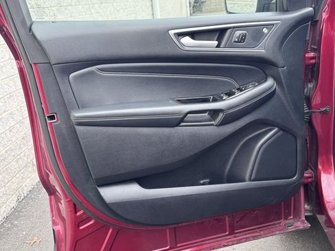 Certified 2019 Ford Edge Titanium w/ Equipment Group 301A image 15