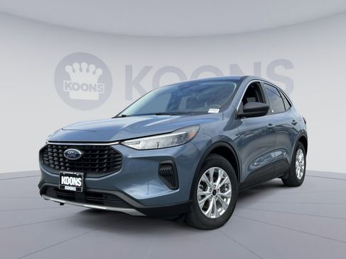 Used 2023 Ford Escape Active w/ Tech Pack #1 image 1