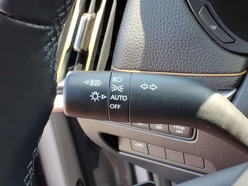 Used 2025 MAZDA CX-90 3.3 Turbo w/ Preferred Package AWD/4WD image 18