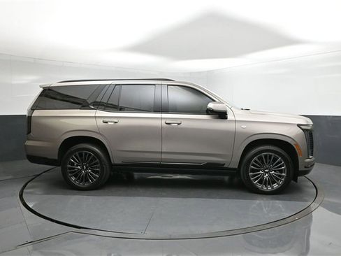 Used 2025 Cadillac Escalade Sport Platinum image 26