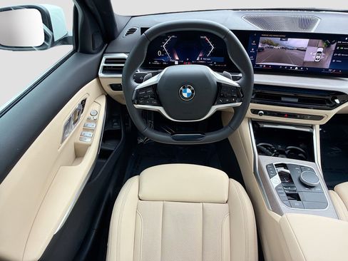 Used 2025 BMW 330i 330i w/ Convenience Package image 17