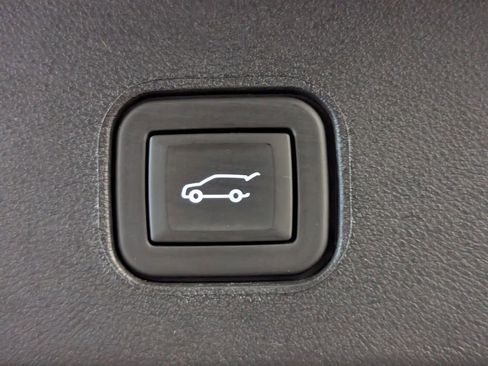 Used 2025 Cadillac Lyriq Luxury w/ LPO, Floor Liner Package AWD/4WD image 49