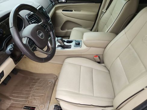 Used 2021 Jeep Grand Cherokee Overland AWD/4WD image 11