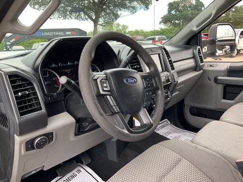 Certified 2021 Ford F250 XLT AWD/4WD image 6