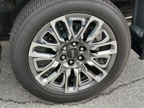 Used 2024 GMC Sierra 1500 Denali Ultimate AWD/4WD image 14