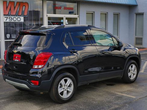 Used 2022 Chevrolet Trax LT w/ Driver Confidence Package AWD/4WD image 14