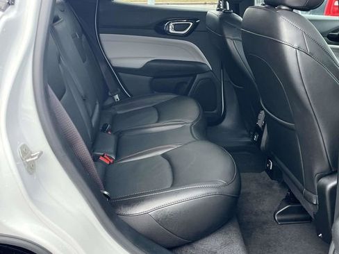 Used 2023 Jeep Compass Limited image 21