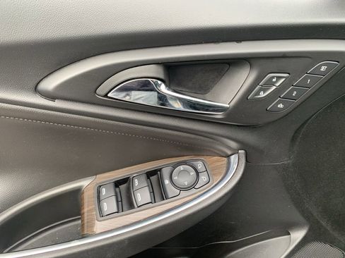 Used 2024 Chevrolet Malibu LT image 14